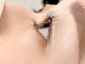 东京新宿日系睫毛与眉毛美容沙龙 Venus Lash 2